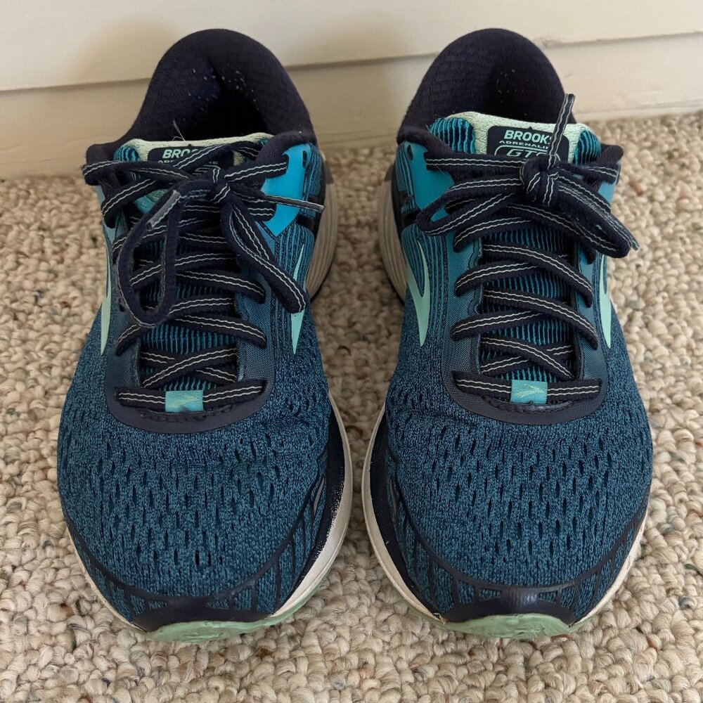 Brooks Adrenaline GTS 18 Navy Womens Running Shoes in 7 Wide